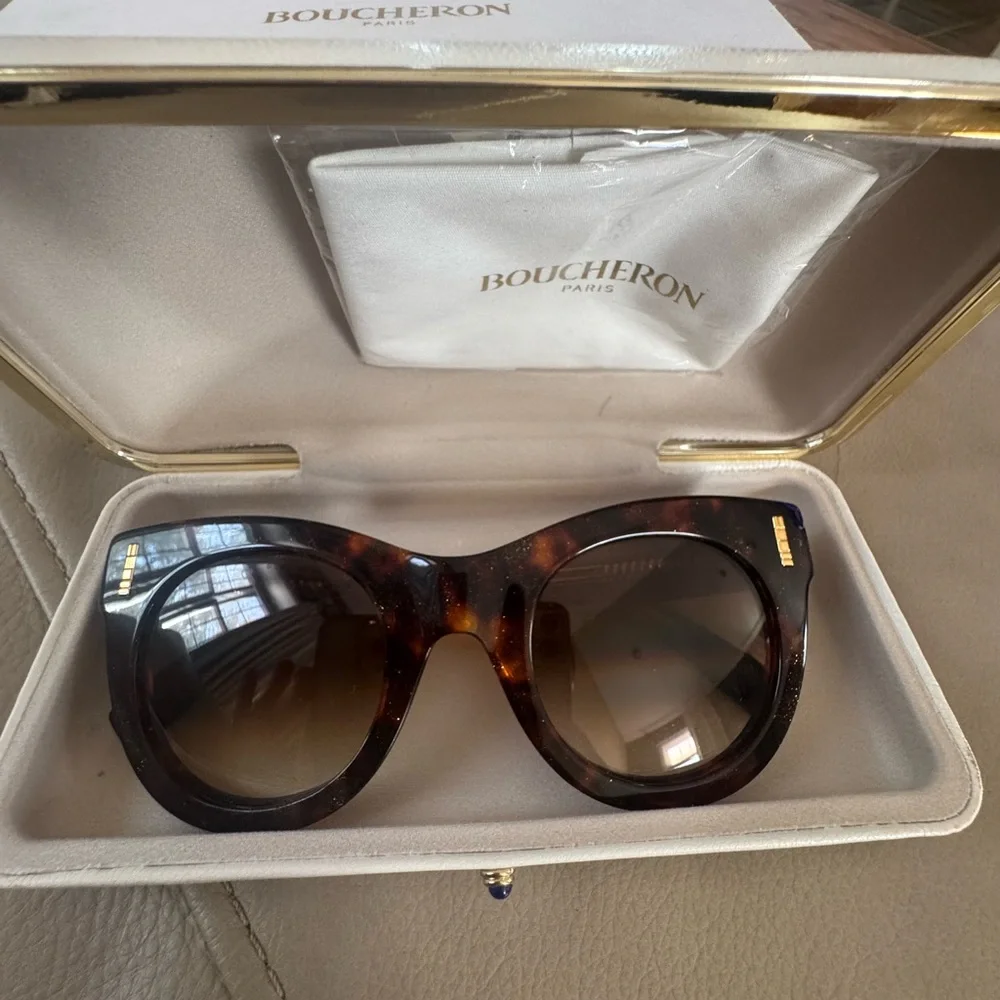 Boucheron Paris Tortoise Shell Sunglasses - Picture 3 of 5